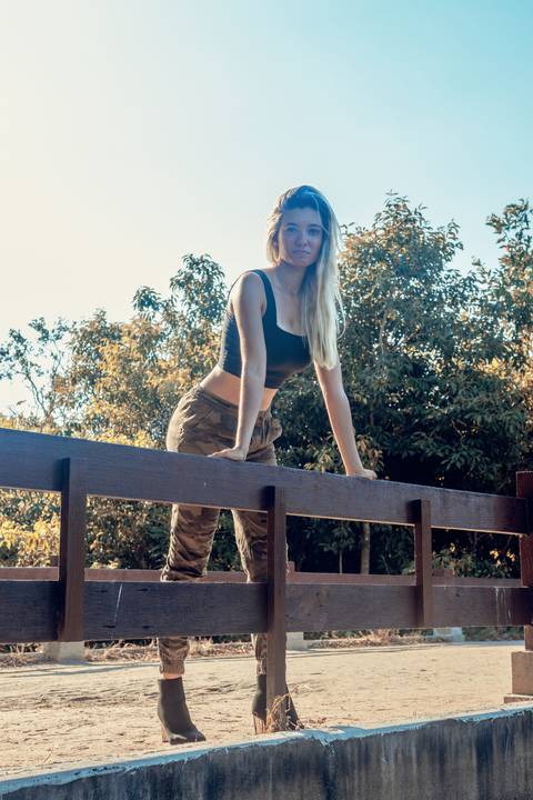 Ensaio feminino no Bosque da Barra, feito na Barra da Tijuca - RJ.
Modelo Larissa Generoso.'