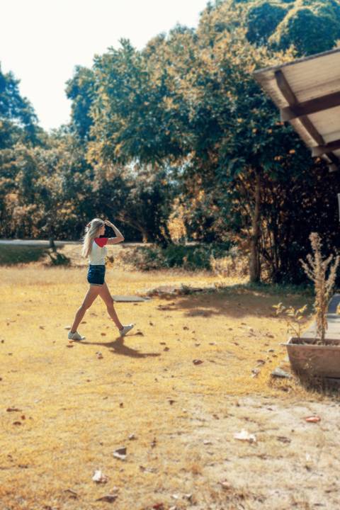 Ensaio feminino no Bosque da Barra, feito na Barra da Tijuca - RJ.
Modelo Larissa Generoso.'