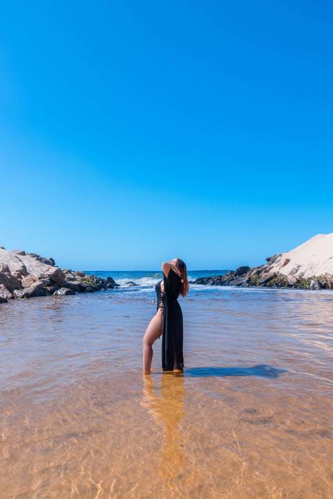 Ensaio feminino na praia da macumba, recreio dos bandeirantes RJ.
Modelo Amanda Bussolote.'