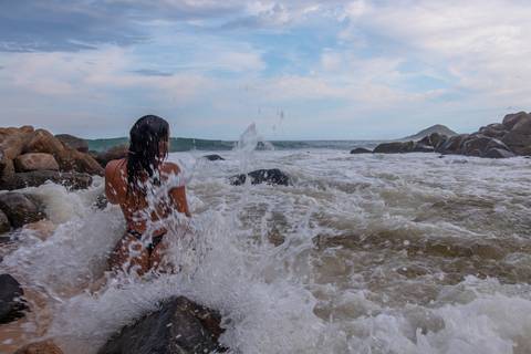Ensaio sensual na praia do recreio
Foto de maio na praia
Poses para fotos na praia'