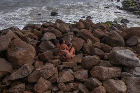 Ensaio sensual na praia do recreio
Foto de maio na praia
Poses para fotos na praia'