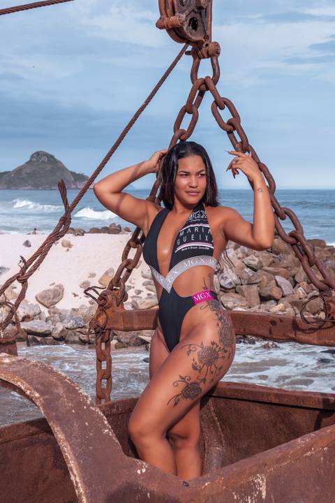 Ensaio sensual na praia do recreio
Foto de maio na praia
Poses para fotos na praia'