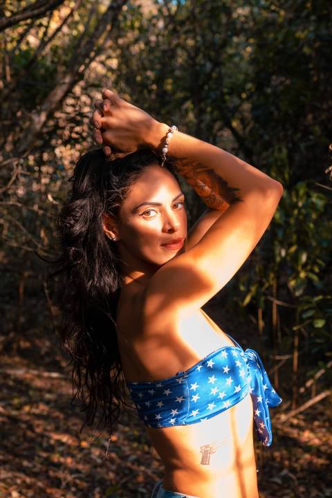 Ensaio sensual feminino no bosque da barra rj'