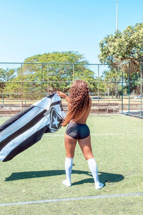 Ensaio sensual de time de futebol no aterro do flamengo RJ
Fotos no aterro do flamengo rio de janeiro
Foto musa do botafogo
Foto sensual futebol'