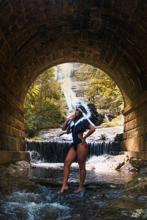 Ensaio feminino de Índia na cachoeira
Floresta da Tijuca - Rio de Janeiro
Fotos de índia da cachoeira
Ensaio fotográfico na cachoeira'