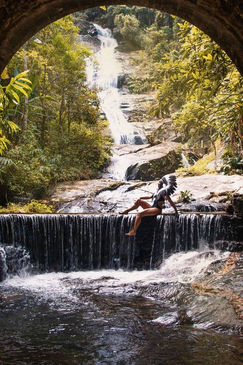 Ensaio feminino de Índia na cachoeira
Floresta da Tijuca - Rio de Janeiro
Fotos de índia da cachoeira
Ensaio fotográfico na cachoeira'
