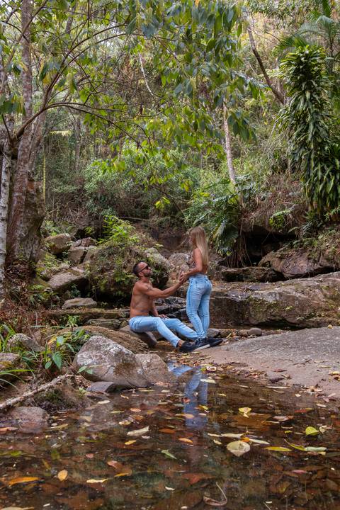foto-casal-na-floresta'
