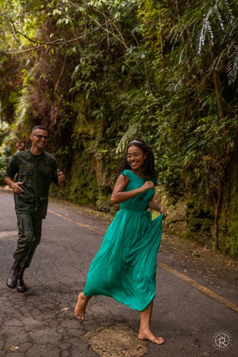 Fotos de ensaio pré-wedding na cachoeira da floresta da tijuca rj
Casamento militar'