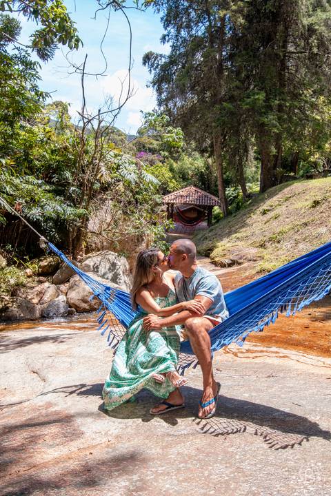 foto-de-casal-externa-pose'