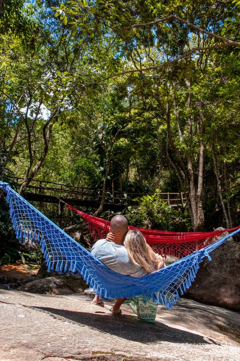 foto-de-casal-externa-pose'