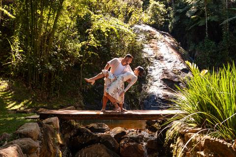 ensaio-casal-itaipava-bluebearcabins-poses-para-foto'