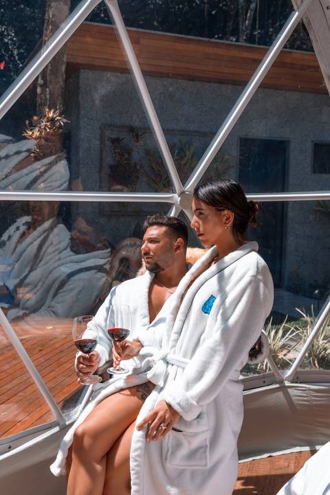 ensaio-casal-itaipava-bluebearcabins-poses-para-foto'