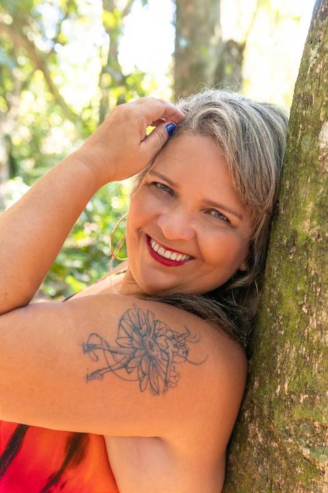 Mulher-no-bosque-da-barra'