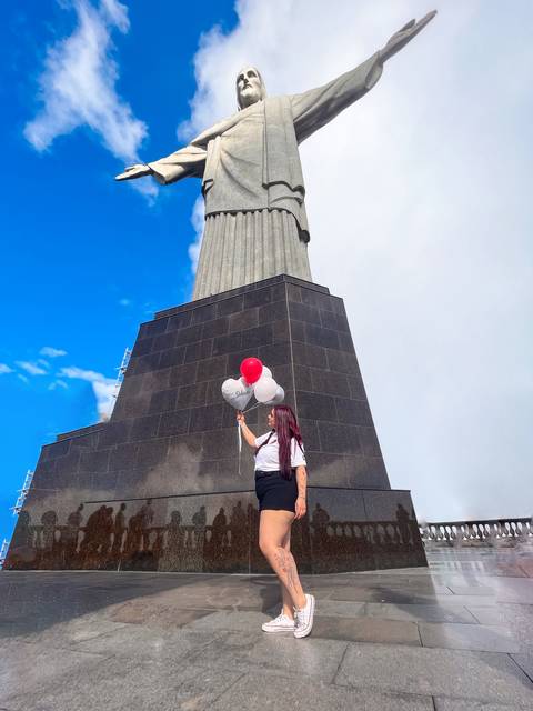 foto-no-cristo-redentor-rj-homenagem-ao-pai'