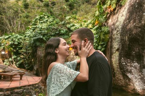 ensaio-pre-wedding-pousada-paraiso-petropolis-casal'