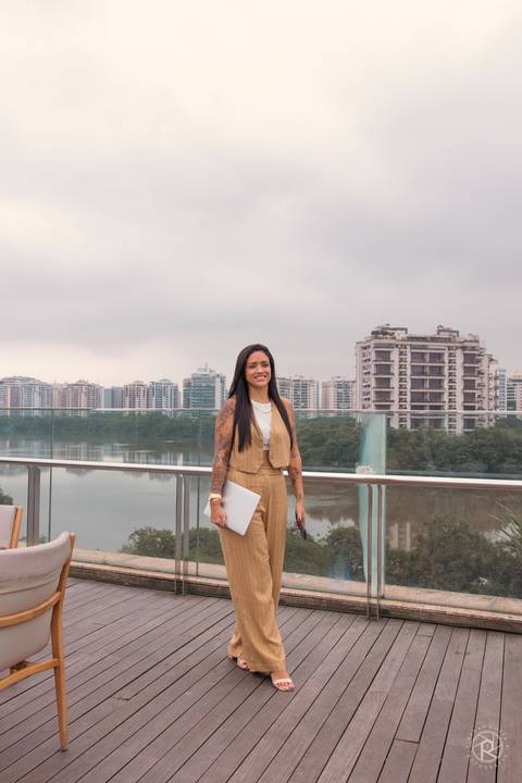 Ensaio corporativo da empresária Fabielle Borges no Village Mall na Barra da Tijuca, Rio de Janeiro.'