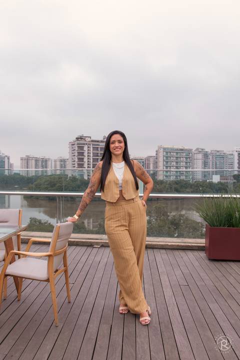 Ensaio corporativo da empresária Fabielle Borges no Village Mall na Barra da Tijuca, Rio de Janeiro.'