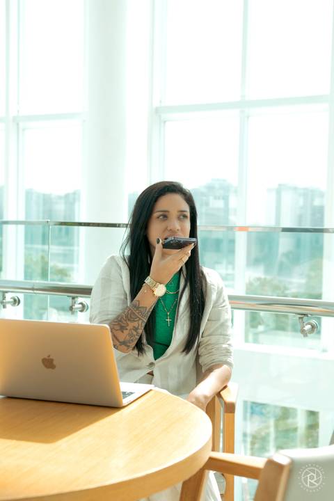 Ensaio corporativo da empresária Fabielle Borges no Village Mall na Barra da Tijuca, Rio de Janeiro.'