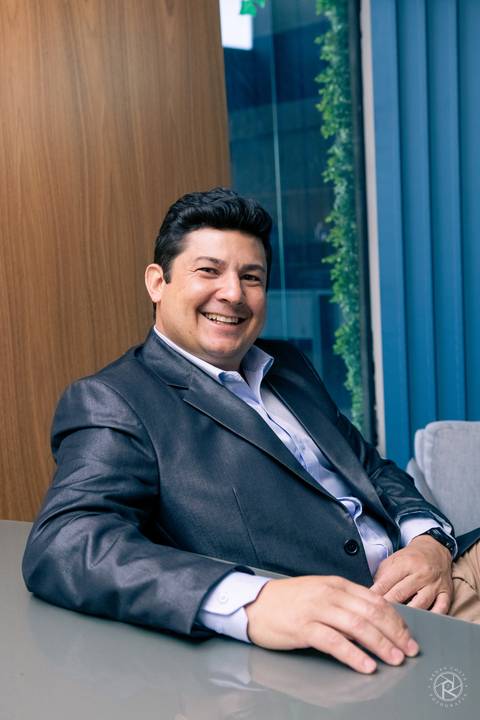 Ensaio corporativo para corretores da imobiliária My Broker em Uberlândia MG.'