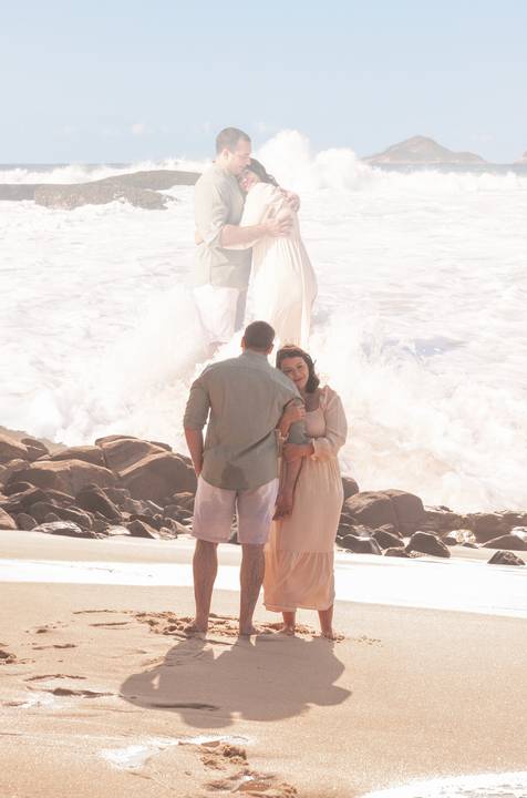 Ensaio Pré-Wedding na praia do recreio no Rio de Janeiro
Ensaio de casal na praia rj'