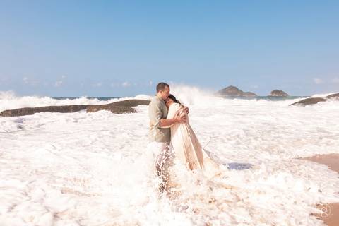 Ensaio Pré-Wedding na praia do recreio no Rio de Janeiro
Ensaio de casal na praia rj'