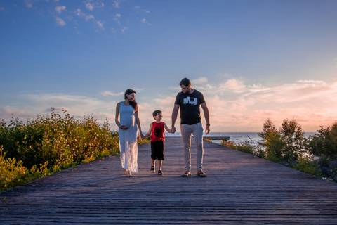 Ensaio Gestante em Pedra de Guaratiba RJ
Foto de família no pier da praia da brisa'