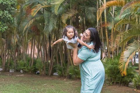 Fotografia de família, Ana Beatriz Fotografia, Parque Rafael Lazzuri, Ensaio em São Bernardo do Campo, Ensaio infantil, Foto de Criança, Bebe menina, Foto mãe e filha, Mãe e filha, Mãe de menina, Ensaio mãe e filha, look mãe e filha'