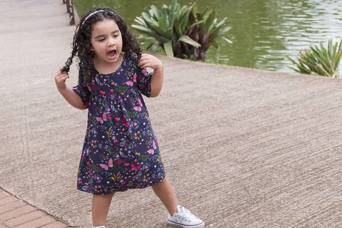 Ensaio fotográfico de família, Parque Celso Daniel, Santo André, 2020, Ana Beatriz Fotografia, mãe, pai e filha'