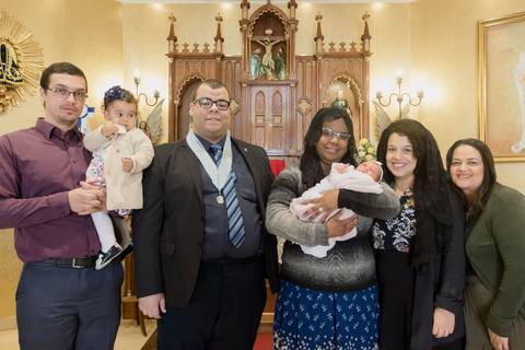 Batizado de bebê na Igreja Católica Paróquia Rainha Santa Isabel de Portugal'