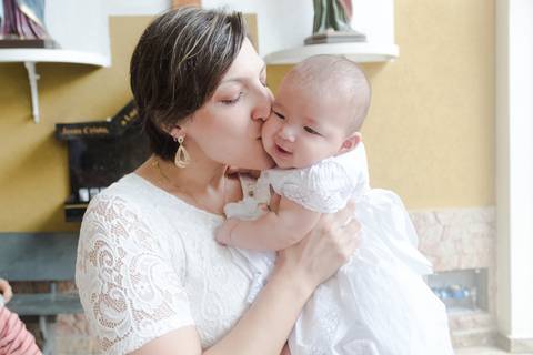 Batizado na Paróquia São João Batista em São Caetano do Sul - SP; Igreja Católica; Foto de Batizado; Memórias; Ana Beatriz Fotografia; Batismo de bebê'