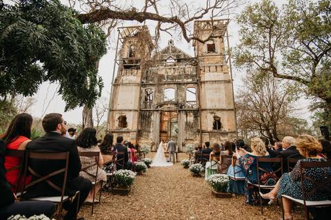 destination wedding'