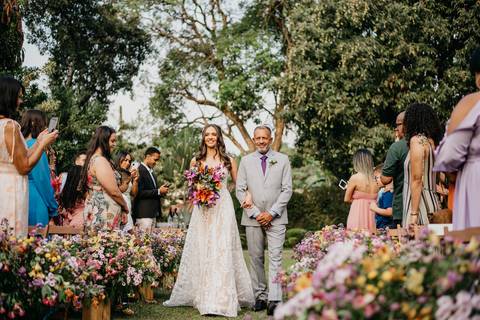 entrada noiva no casamento'