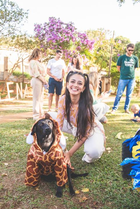 FESTA DE ANIVERSÁRIO COM CÃO'