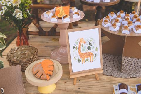 Decoração de festaom tema GIRAFA'
