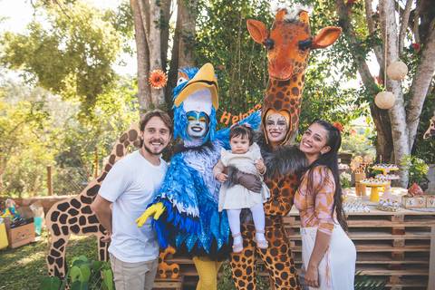 Decoração de festaom tema GIRAFA'