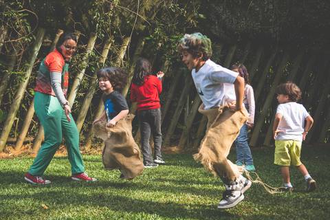 FOTO DE RECREAÇÂO INFANTILEMSÃOJOSÉ DOS CAMPOS'