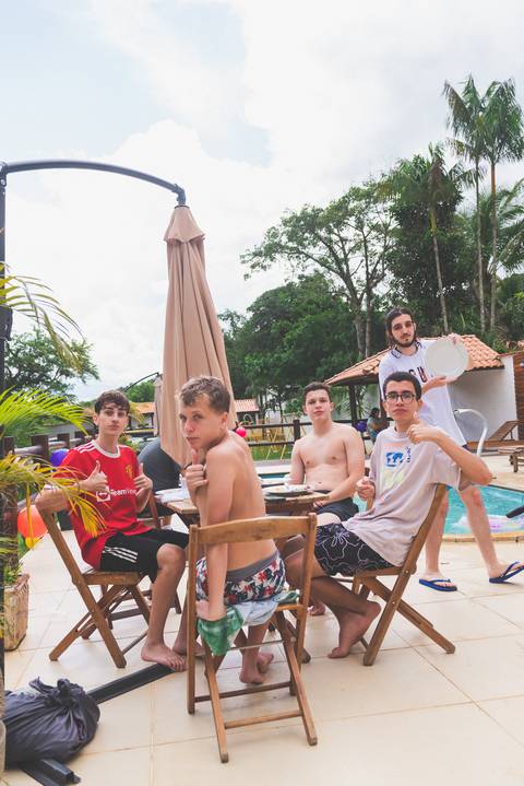 FESTA ANIVERSÁRIO 15 ANOS
'