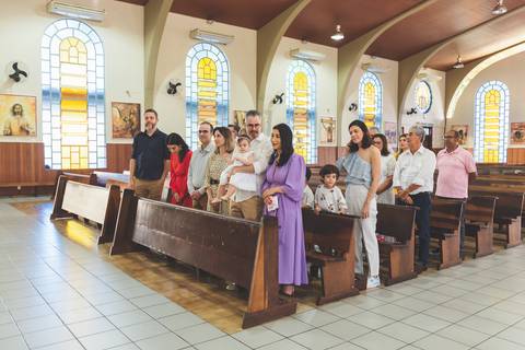 FOTO DE BATIZADO NA SAGRADA FAMILIA'