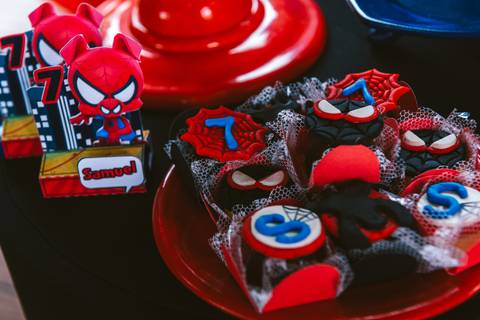 FESTA COM O TEMA HOMEM ARANHA'