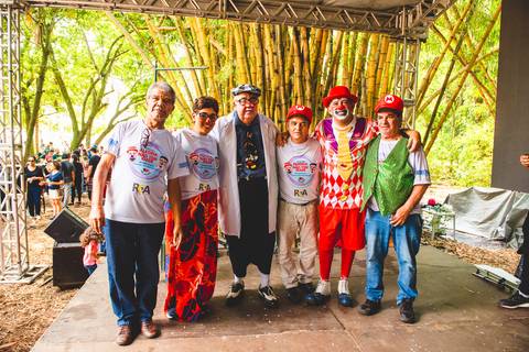 FOTOS NO VICENTINA ARANHA EM SÃO JOSÉ DOS CAMPOS'