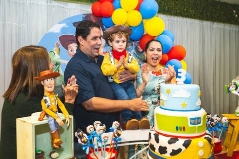 FOTÓGFO PARA ANIVERSÁRIO DE CRIANÇA'