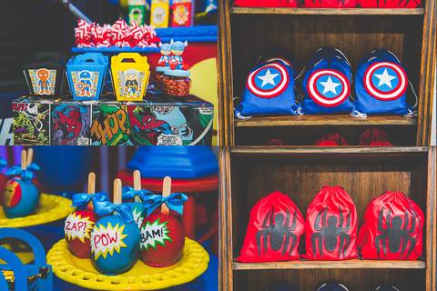 Muita cor nesta festa de aniversário dos meninos'