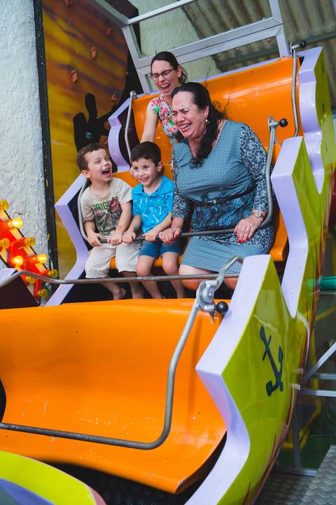  Veja mais no www.janousekphotos.com.br e contrate para sua festa'