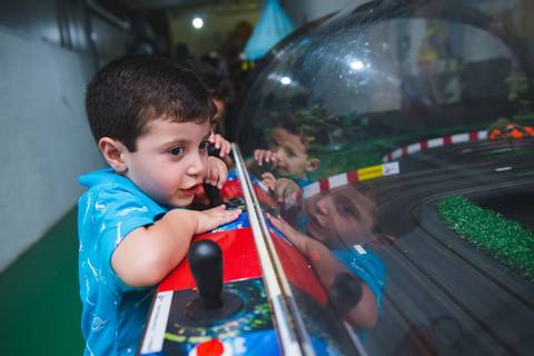 Muitos brinquedos legais no Pluft Buffet Infantil'