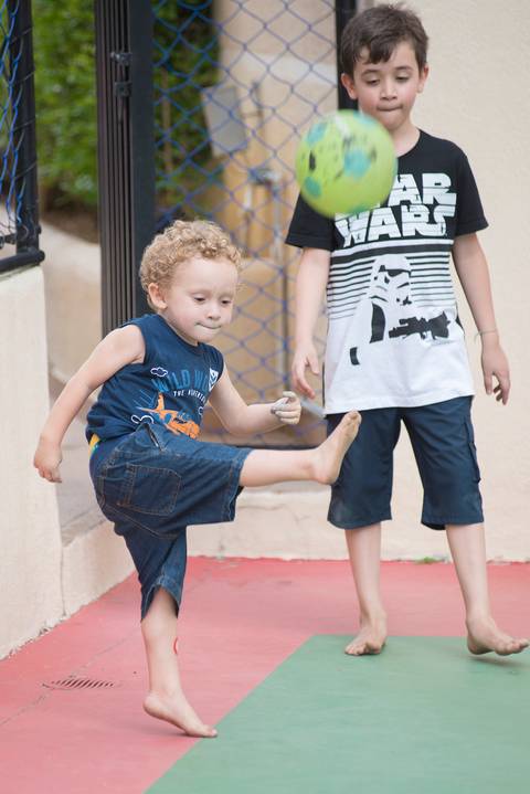 O irmão da aniversariante não parou de brincar'