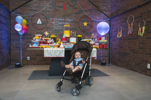 contrate fotografo de festa infantil em sjc e tenha fotos bonitas'