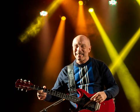 No repertório,do grupo IRA clássicos absolutos como “Flores em Você”, “Dias de Luta”'