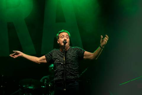  No final de 2000 um disco ao vivo. 'MTV ao Vivo - Ira!''