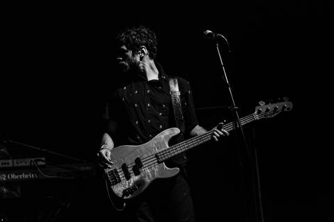 Fotos para mostrar a carreira da banda IRA! e seus integrantes'