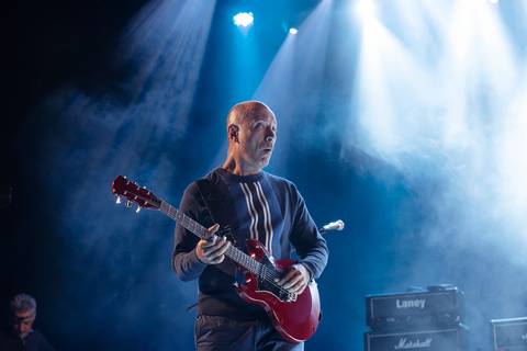 Em 1986, o grupo IRA lançou 'Vivendo e Não Aprendendo'. 